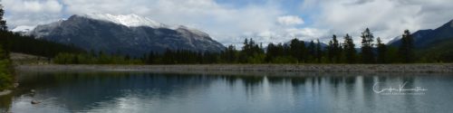 LinkedIn Banner Canmore River & Mountains