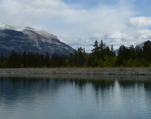 LinkedIn Banner Canmore River & Mountains